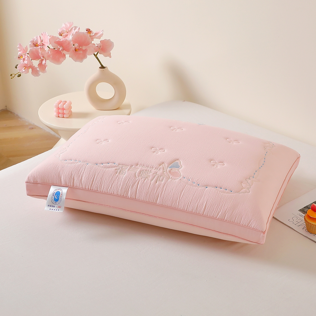 91家纺网 家纺一手货源 找家纺 万聚凯枕芯 2025新款亲肤木棉福气蝶加枕头枕芯 福气蝶加-粉色