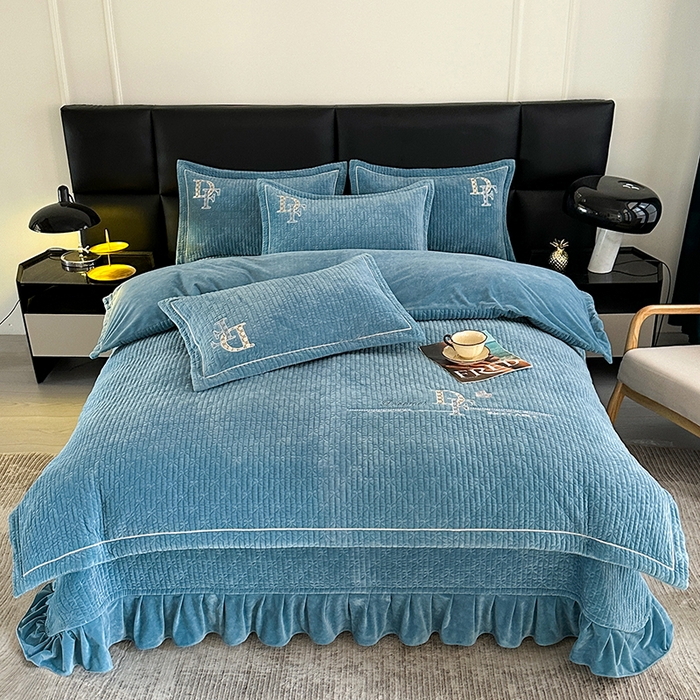 91家纺网 家纺一手货源 找家纺 代芙家纺 2025新款宝宝绒夹棉床盖款四件套 甜心-海蓝