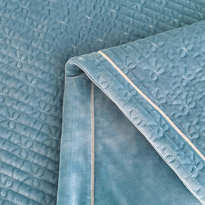 91家纺网 家纺一手货源 找家纺 代芙家纺 2025新款宝宝绒夹棉床盖款四件套 甜心-海蓝