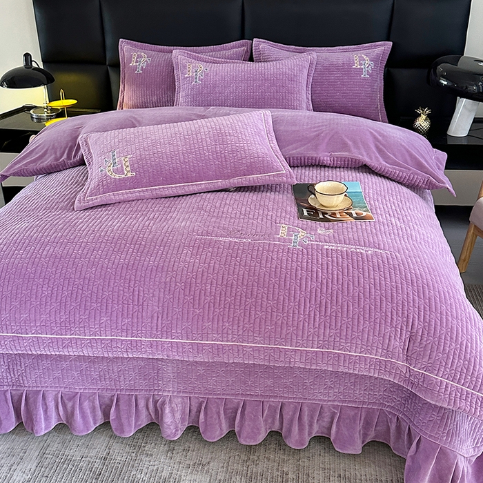 91家纺网 家纺一手货源 找家纺 代芙家纺 2025新款宝宝绒夹棉床盖款四件套 甜心-魔力紫