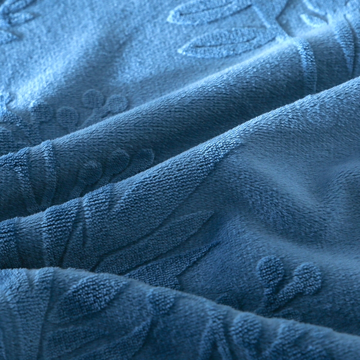 91家纺网 家纺一手货源 找家纺 居尚家纺 2025新款高克重牛奶绒烂花绒雕花绒单被套 被套单件 雕花-仙草-宝兰