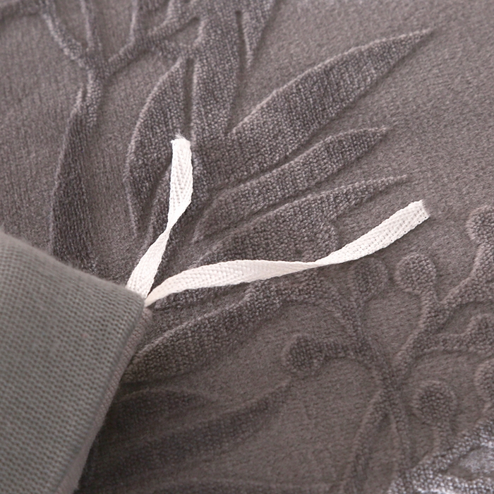 91家纺网 家纺一手货源 找家纺 居尚家纺 2025新款高克重牛奶绒烂花绒雕花绒单被套 被套单件 雕花-仙草-灰色