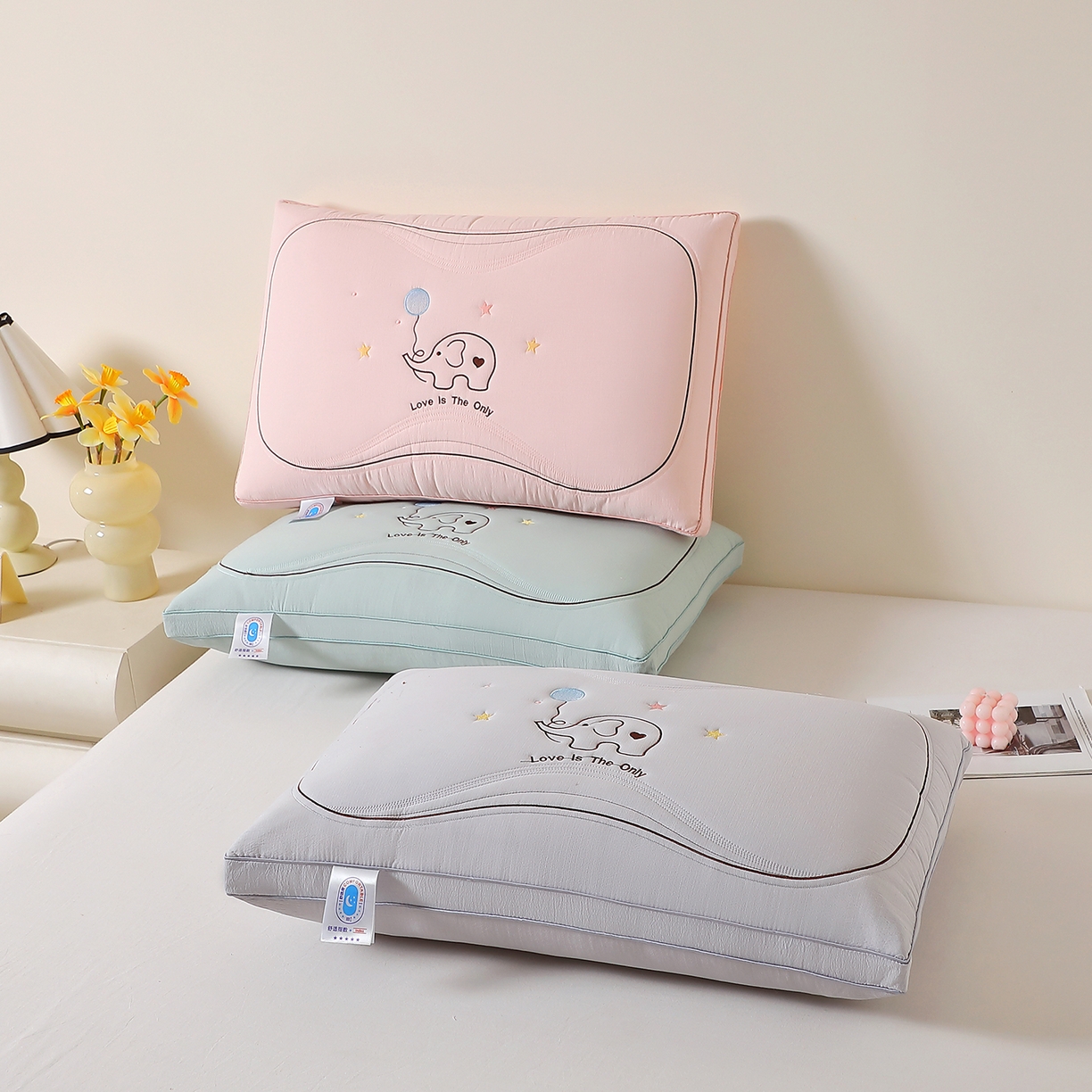 91家纺网 家纺一手货源 找家纺 （总）万聚凯枕芯 2025新款亲肤木棉气球小象枕头枕芯