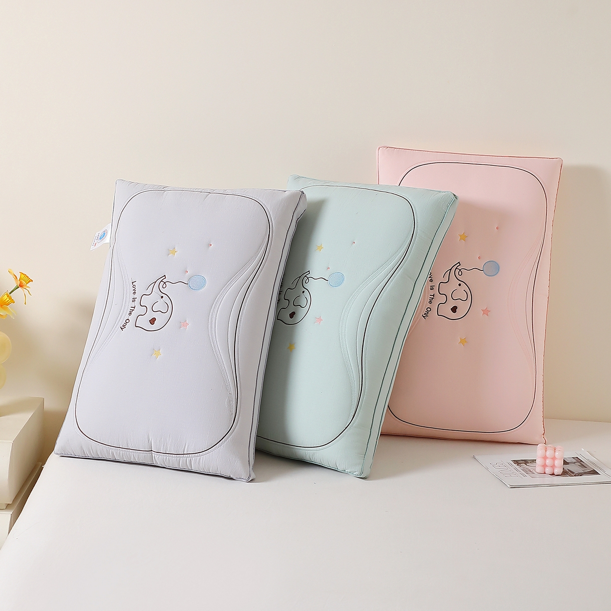 91家纺网 家纺一手货源 找家纺 万聚凯枕芯 2025新款亲肤木棉气球小象枕头枕芯 组合图