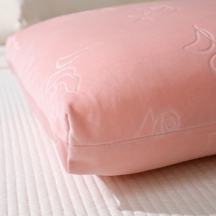 91家纺网 家纺一手货源 找家纺 万聚凯枕芯 2025新款玫瑰绒热熔枕头枕芯 粉色