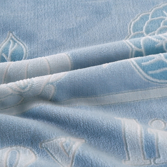 91家纺网 家纺一手货源 找家纺 居尚家纺 2025新款高克重牛奶绒烂花绒雕花绒单被套 被套单件 雕花-玫瑰-浅蓝