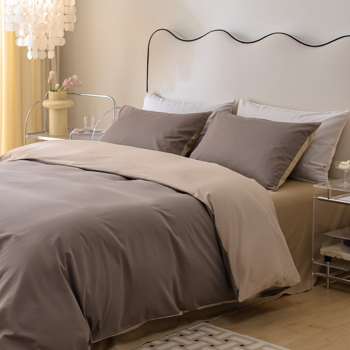 91家纺网 家纺一手货源 找家纺 ONE TWO ONE 121 2025新款A类高支高密全棉陶瓷磨毛（小cr ）纯色四件套 暗咖浅卡其