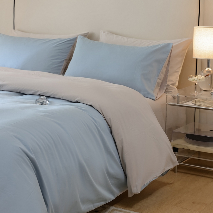 91家纺网 家纺一手货源 找家纺 ONE TWO ONE 121 2025新款A类高支高密全棉陶瓷磨毛（小cr ）纯色四件套 水蓝白灰