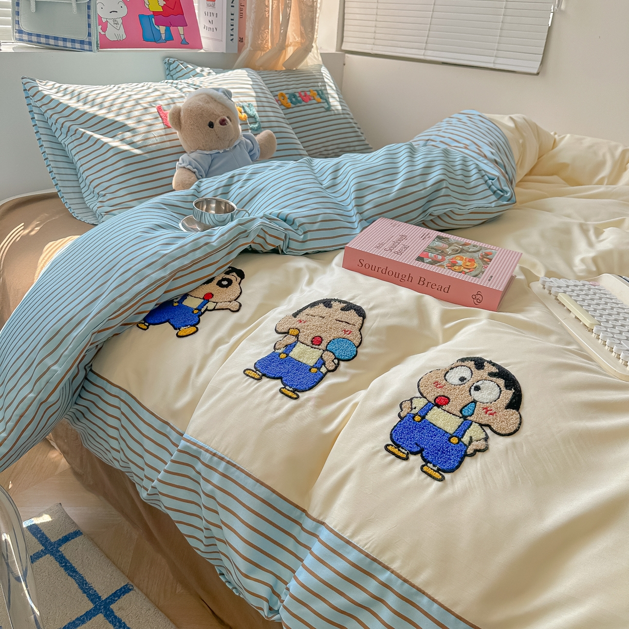 91家纺网 家纺一手货源 找家纺 （总）子钦家纺 2025新款云朵棉水洗棉毛巾绣拼接拼角床单床笠四件套-调皮大王