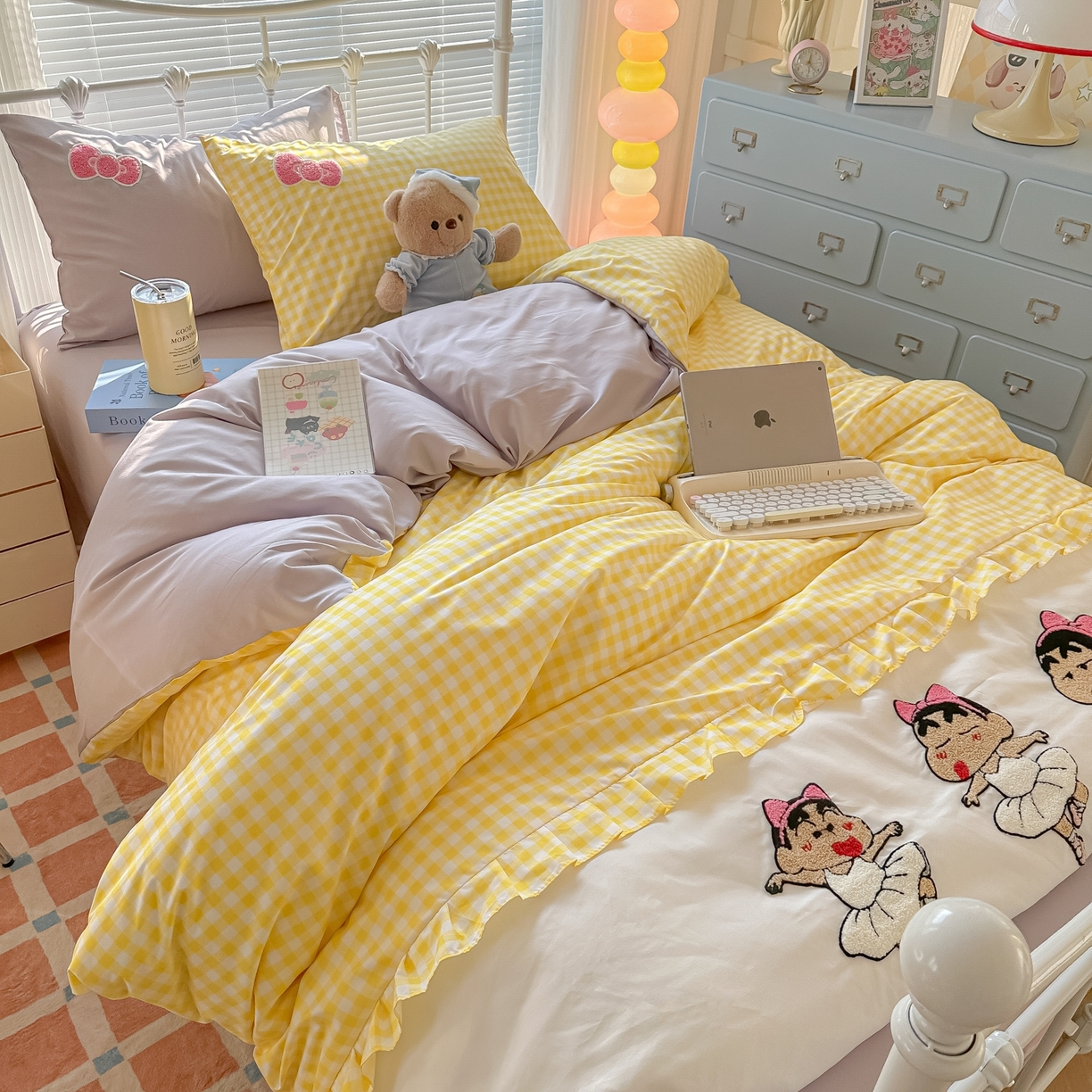 91家纺网 家纺一手货源 找家纺 子钦家纺 2025云朵棉水洗棉新款花边拼接毛巾绣床单床笠床裙四件套-跳舞的小新 跳舞的小新-黄格