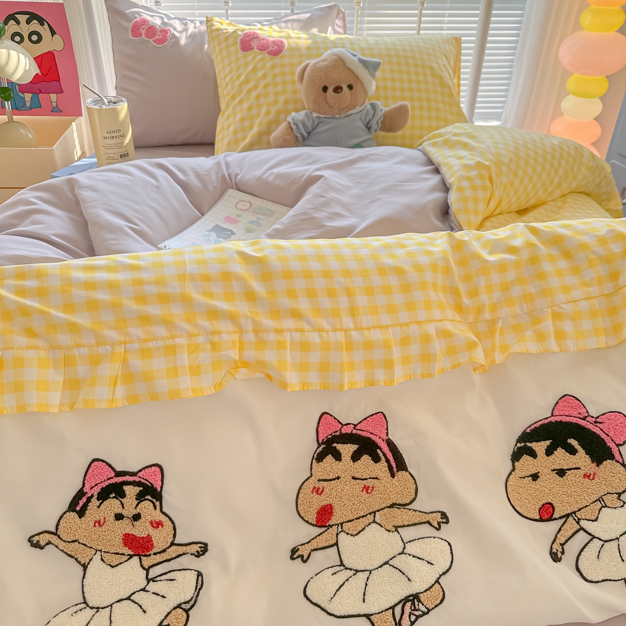 91家纺网 家纺一手货源 找家纺 子钦家纺 2025云朵棉水洗棉新款花边拼接毛巾绣床单床笠床裙四件套-跳舞的小新 跳舞的小新-黄格