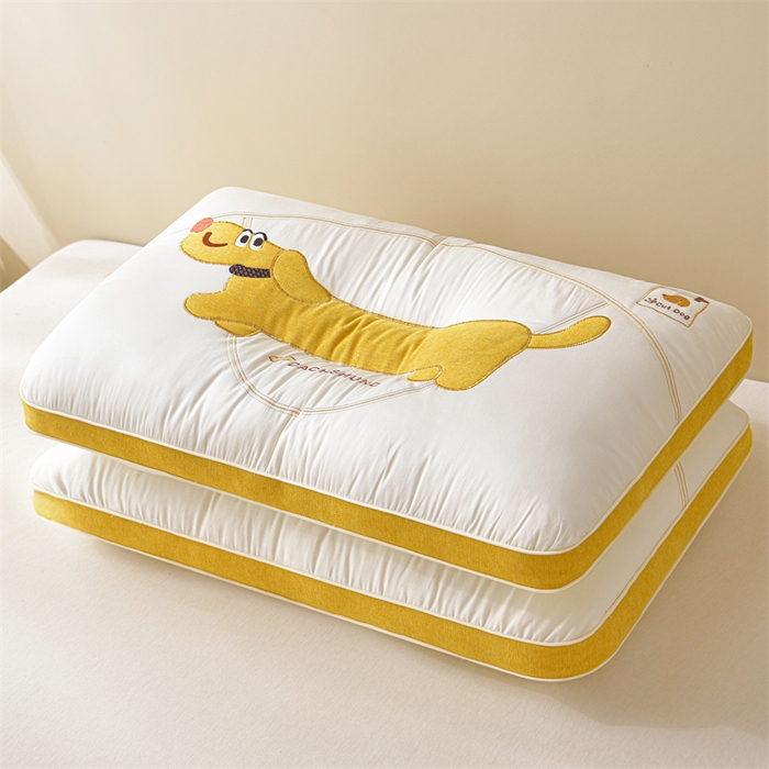 91家纺网 家纺一手货源 找家纺 （总）铺尚美家纺 2025新款贴布绣腊肠狗定型枕卡通儿童枕学生枕芯可爱颈椎枕枕芯