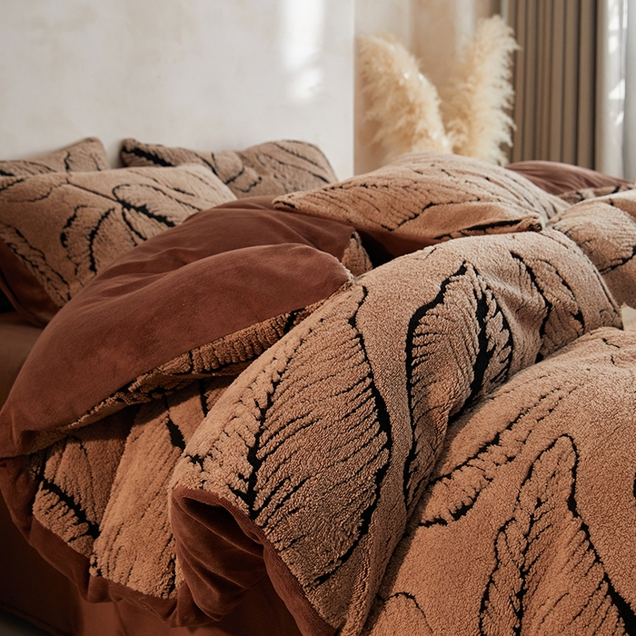 91家纺网 家纺一手货源 找家纺 （总）吾诺家居 2025秋冬新款提花绵羊绒四件套