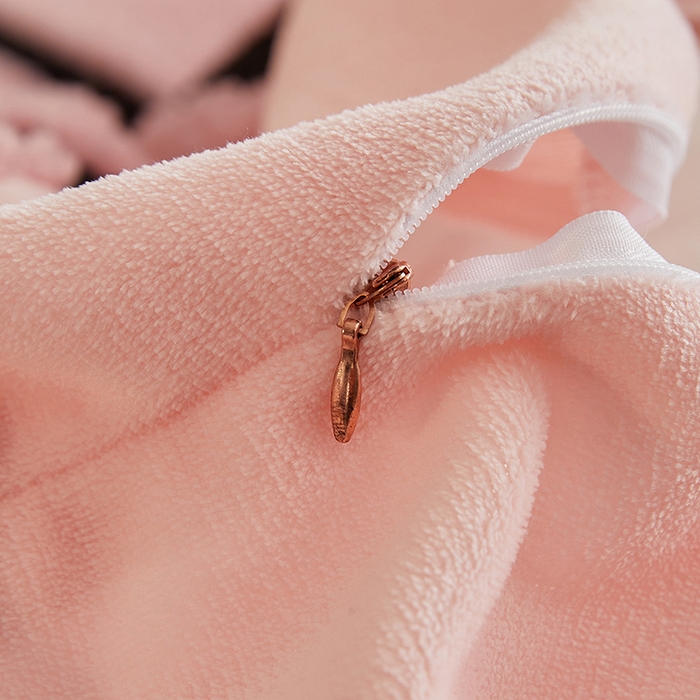 91家纺网 家纺一手货源 找家纺 吾诺家居 2025秋冬新款提花绵羊绒四件套 斑马粉