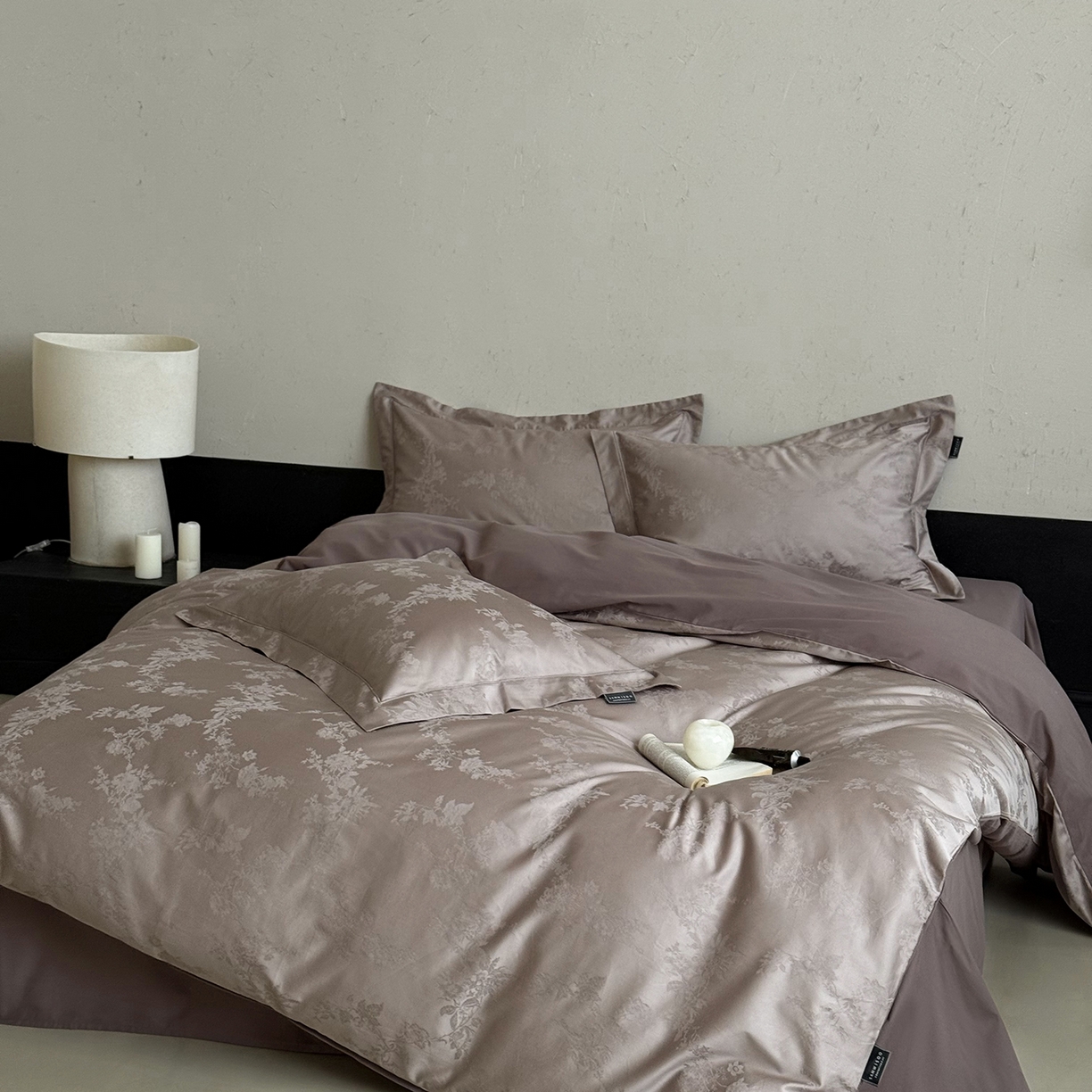 91家纺网 家纺一手货源 找家纺 （总）三味舒屋 2025新款全棉提花磨毛四件套-一枕秋岚