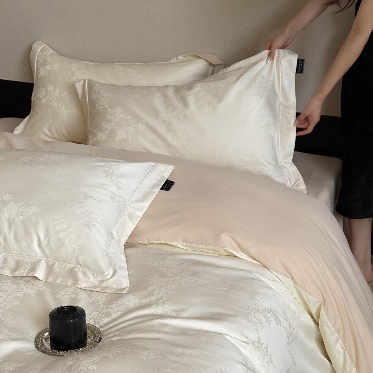 91家纺网 家纺一手货源 找家纺 三味舒屋 2025新款全棉提花磨毛四件套-一枕秋岚 一枕秋岚-月白