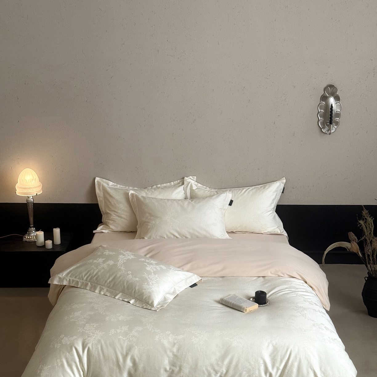 91家纺网 家纺一手货源 找家纺 三味舒屋 2025新款全棉提花磨毛四件套-一枕秋岚 一枕秋岚-月白