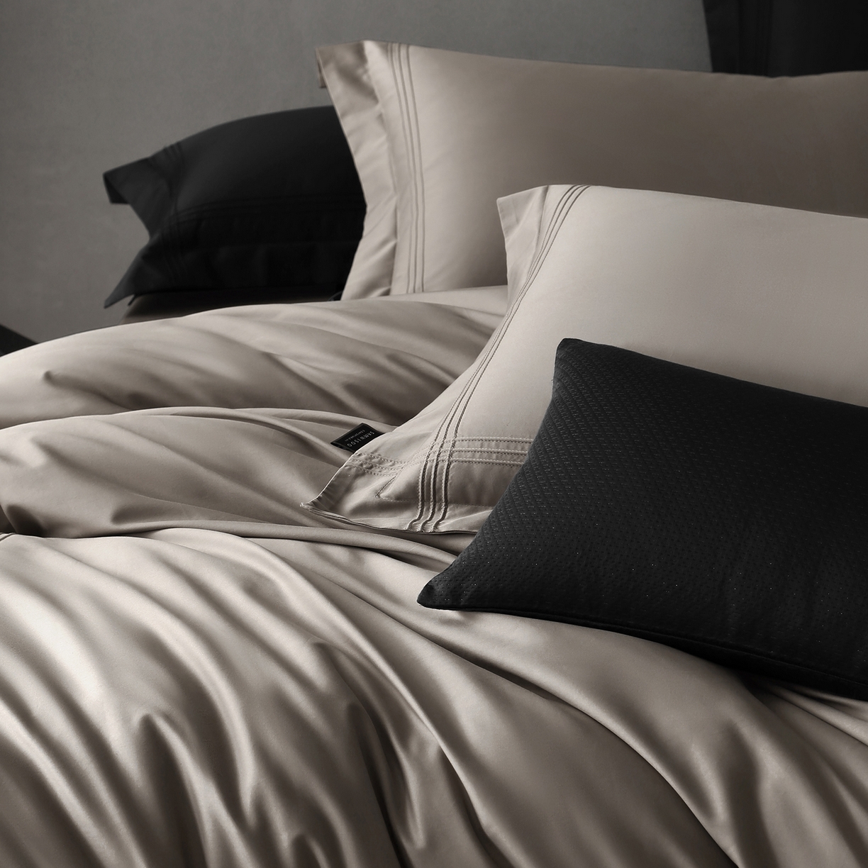 91家纺网 家纺一手货源 找家纺 三味舒屋 2025新款三线50s全棉奢简套件四件套-柏林系列 柏林茶-棕色