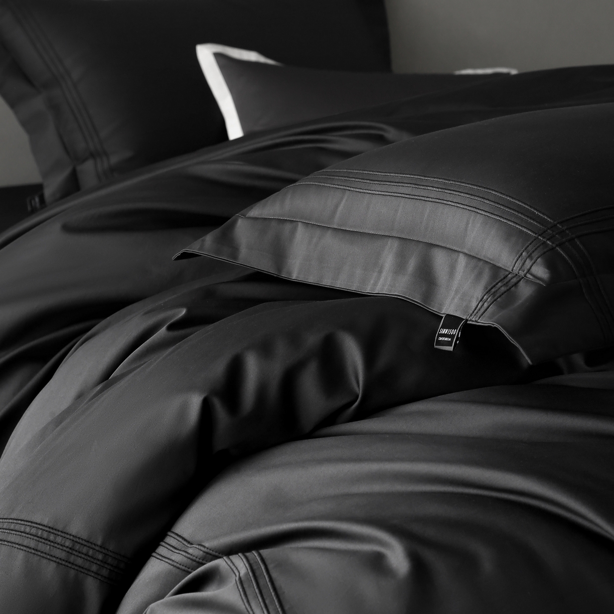 91家纺网 家纺一手货源 找家纺 三味舒屋 2025新款三线50s全棉奢简套件四件套-柏林系列 柏林-摩卡黑灰