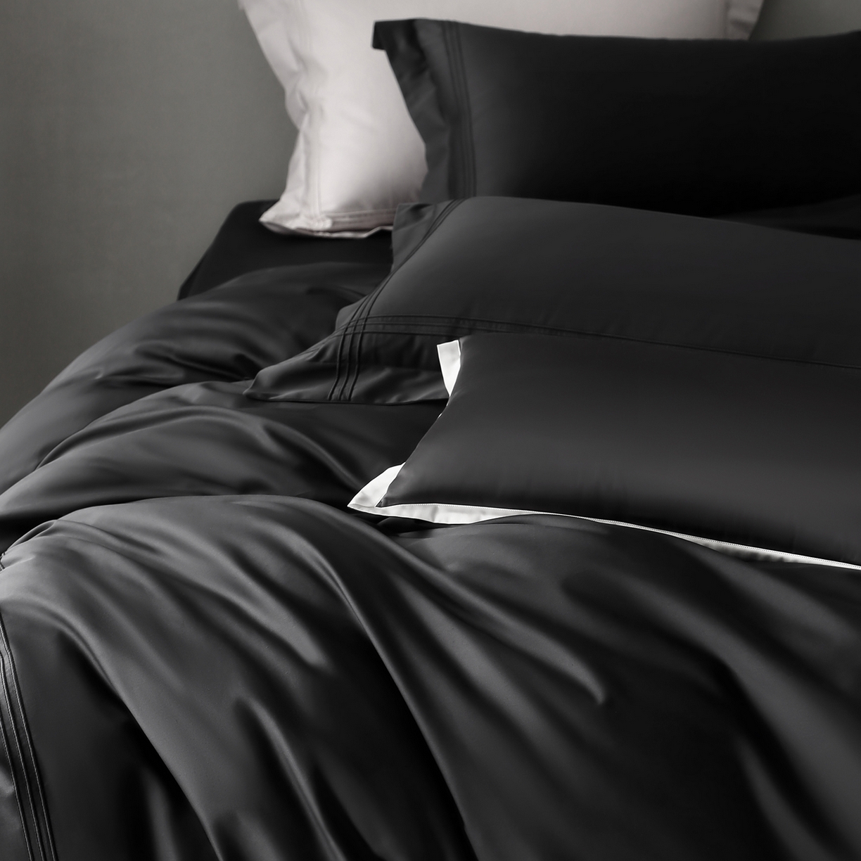 91家纺网 家纺一手货源 找家纺 三味舒屋 2025新款三线50s全棉奢简套件四件套-柏林系列 柏林-摩卡黑灰