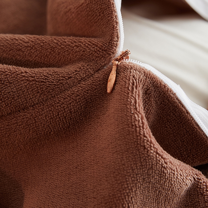 91家纺网 家纺一手货源 找家纺 吾诺家居 2025秋冬新款提花绵羊绒四件套 树叶咖