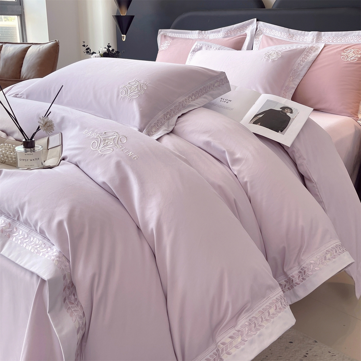 91家纺网 家纺一手货源 找家纺 鼎飞家纺 2025新款全棉磨毛绣花四件套-米娅 米娅-柔紫