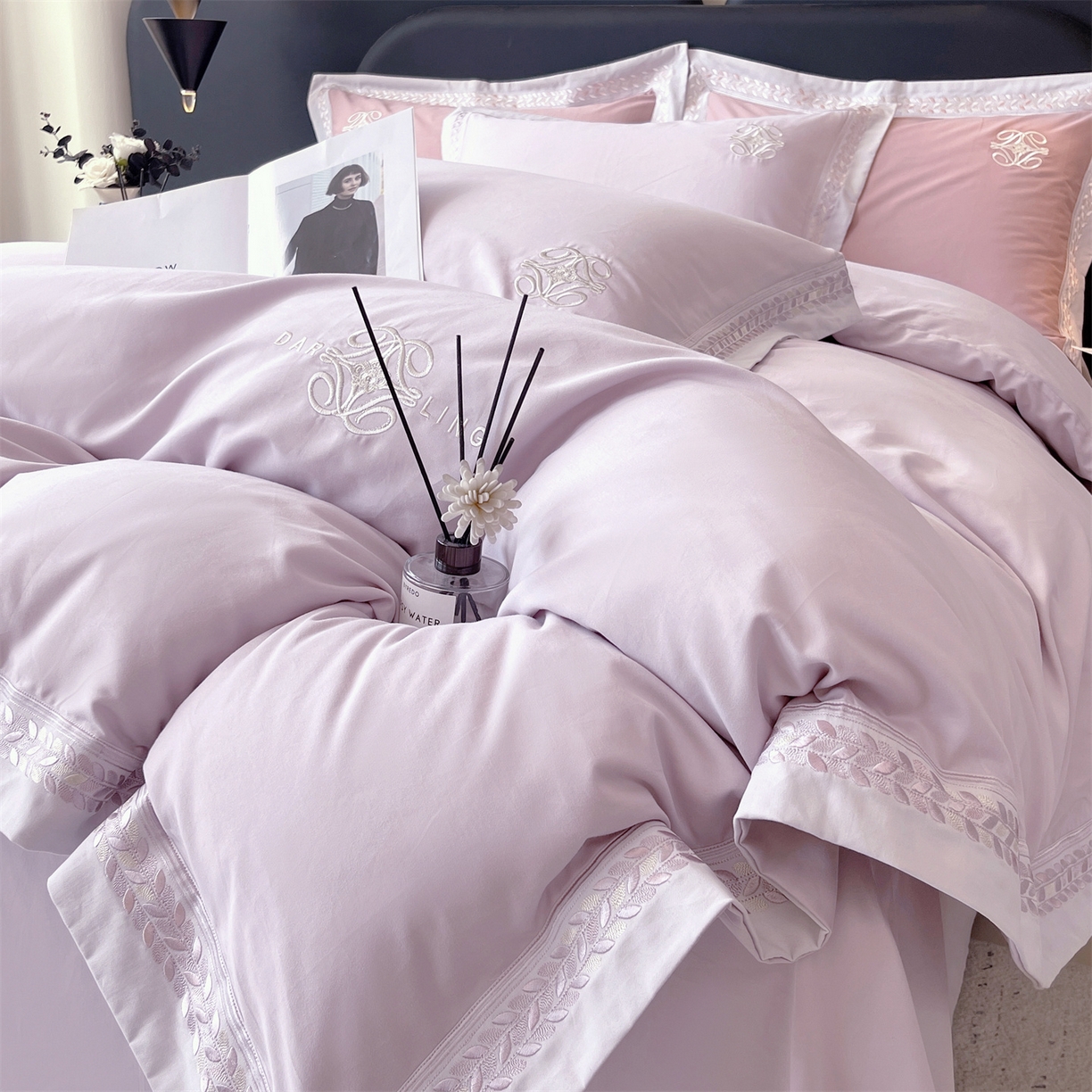 91家纺网 家纺一手货源 找家纺 鼎飞家纺 2025新款全棉磨毛绣花四件套-米娅 米娅-柔紫