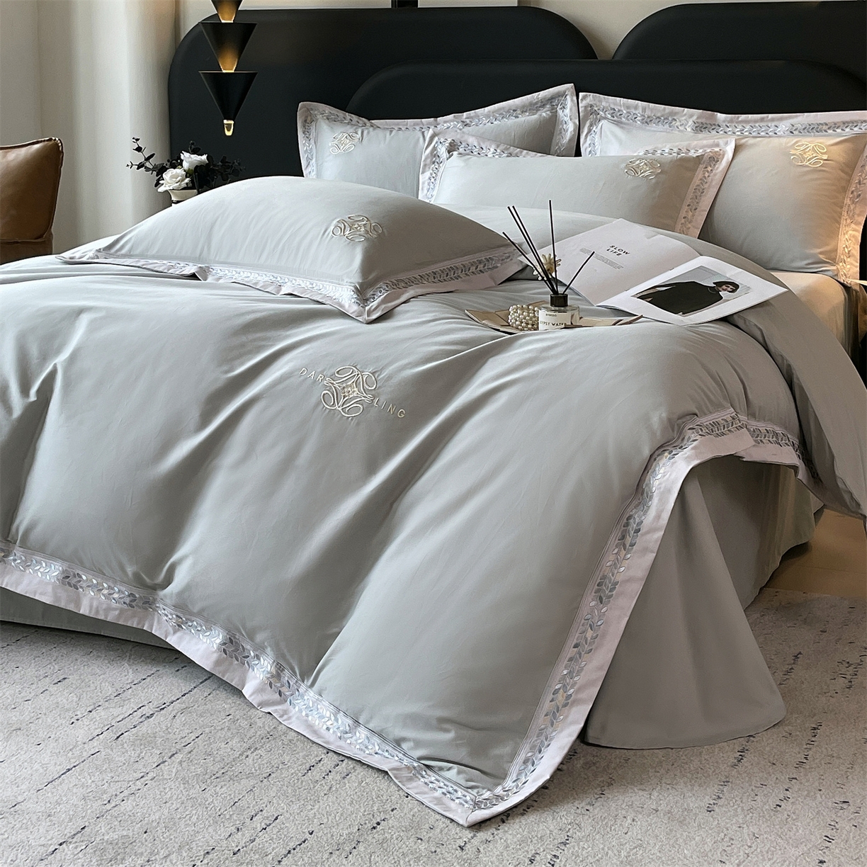 91家纺网 家纺一手货源 找家纺 鼎飞家纺 2025新款全棉磨毛绣花四件套-米娅 米娅-卡灰