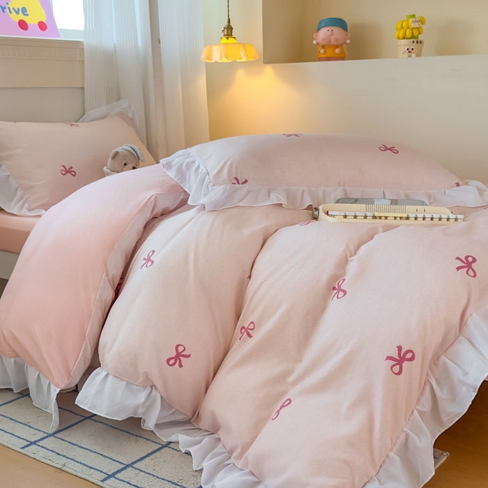 91家纺网 家纺一手货源 找家纺 曼陀罗 2025新款云柔棉韩式INS减龄花边款卡通学生宿舍上下铺三件套 蝴蝶结粉