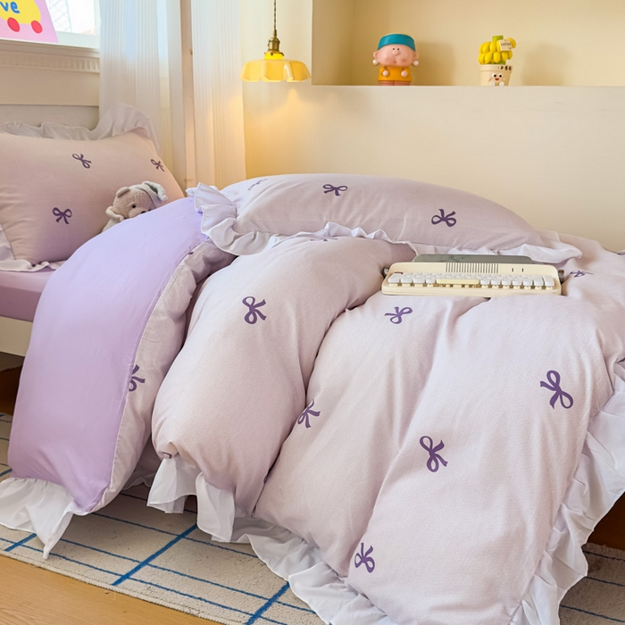 91家纺网 家纺一手货源 找家纺 曼陀罗 2025新款云柔棉韩式INS减龄花边款卡通学生宿舍上下铺三件套 蝴蝶结紫
