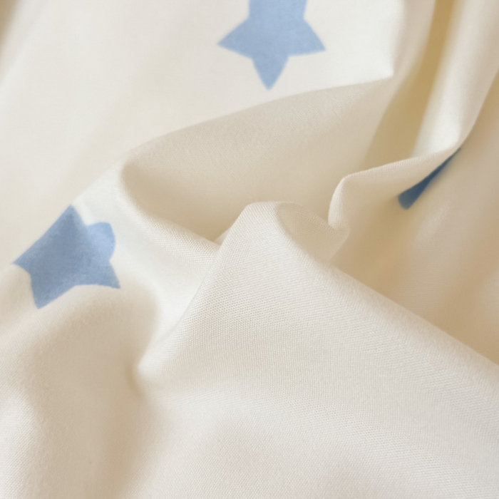 91家纺网 家纺一手货源 找家纺 曼陀罗 2025新款云柔棉韩式INS减龄花边款卡通学生宿舍上下铺三件套 星星卡皮巴拉