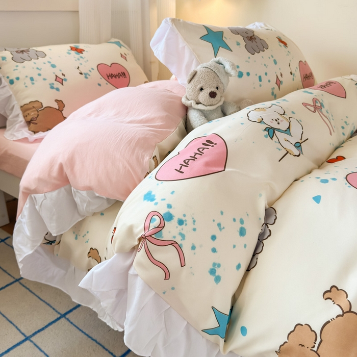 91家纺网 家纺一手货源 找家纺 曼陀罗 2025新款云柔棉韩式INS减龄花边款卡通学生宿舍上下铺三件套 元气小狗