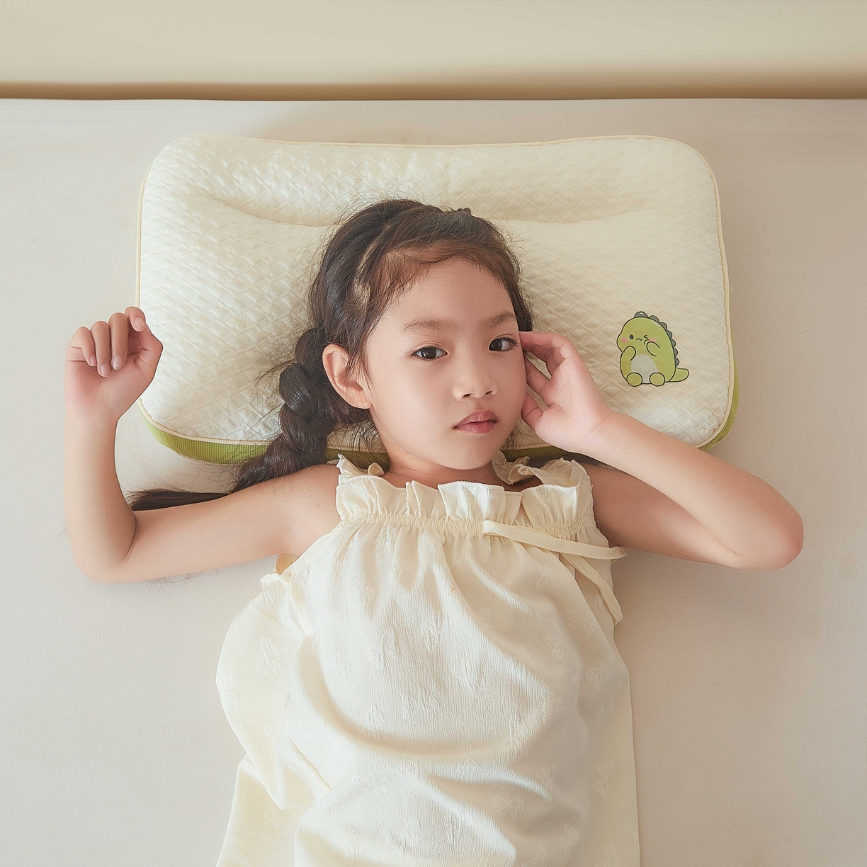 91家纺网 家纺一手货源 找家纺 （总）铺尚美家纺 2025新款卡通小恐龙亲子护颈椎低枕儿童枕头枕芯小学生宿舍