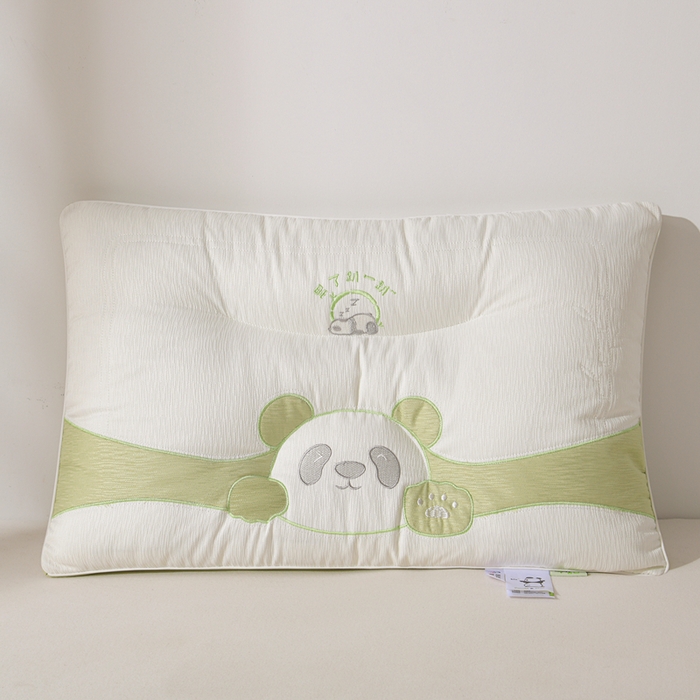91家纺网 家纺一手货源 找家纺 铺尚美家纺 2025新款趴趴熊猫刺绣枕 枕头枕芯 趴趴熊猫刺绣枕-绿色