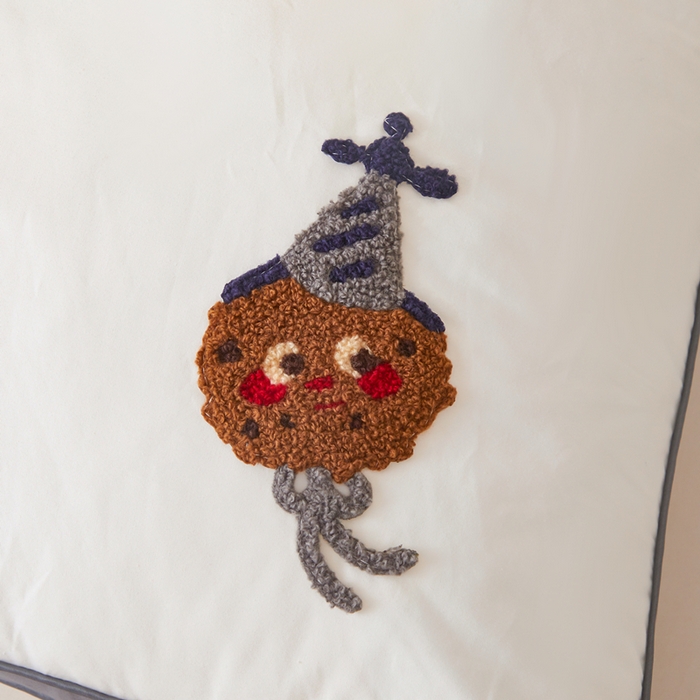 91家纺网 家纺一手货源 找家纺 铺尚美家纺 2025新款毛巾绣纯棉全棉纯棉枕芯  卡通煤炭球 魔法帽 枕头枕芯 煤炭球-纯棉毛巾绣枕