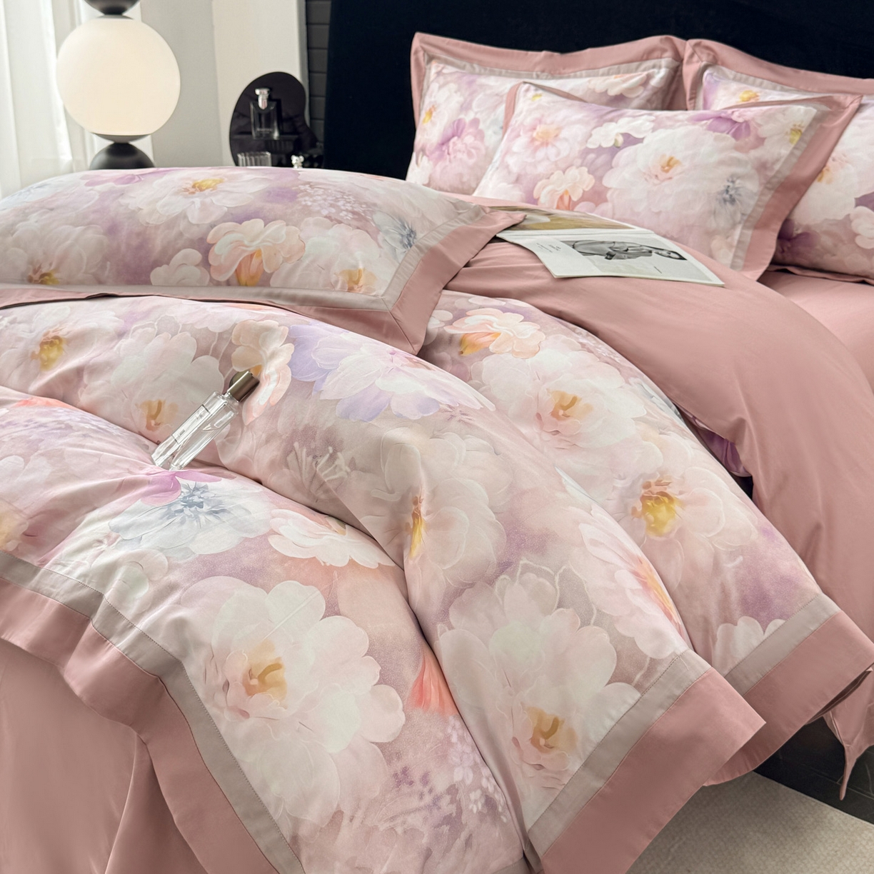 91家纺网 家纺一手货源 找家纺 小欢喜 2025新款50全棉数码印花四件套全棉四件套 花间浅梦