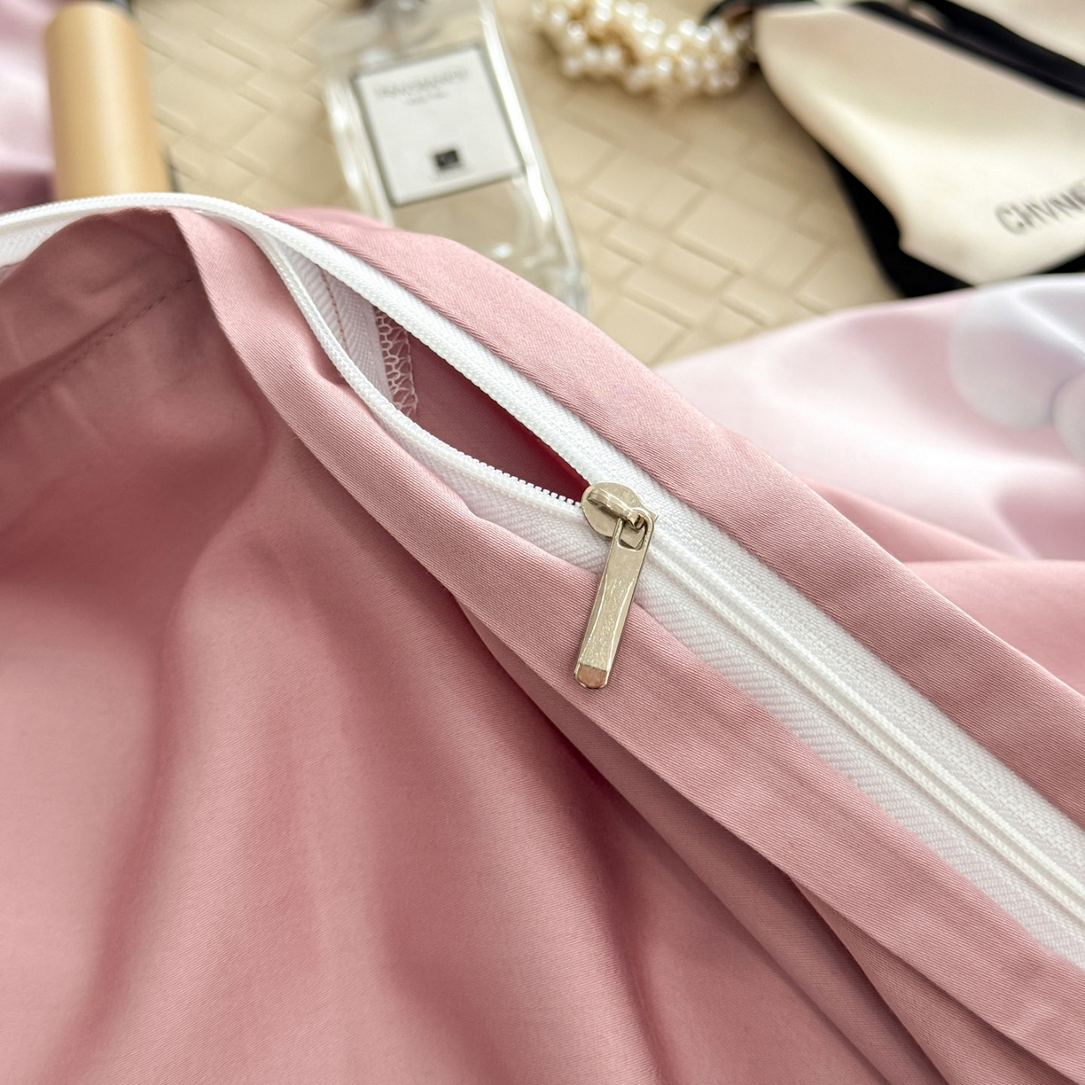 91家纺网 家纺一手货源 找家纺 小欢喜 2025新款50全棉数码印花四件套全棉四件套 花间浅梦