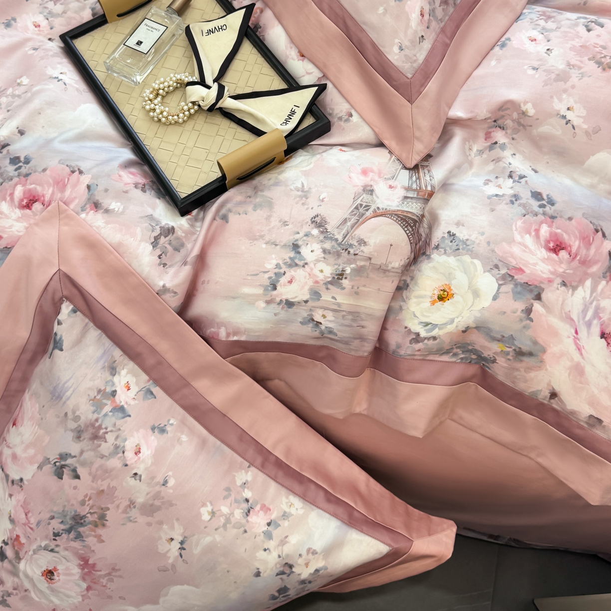 91家纺网 家纺一手货源 找家纺 小欢喜 2025新款50全棉数码印花四件套全棉四件套 塞纳森瑤