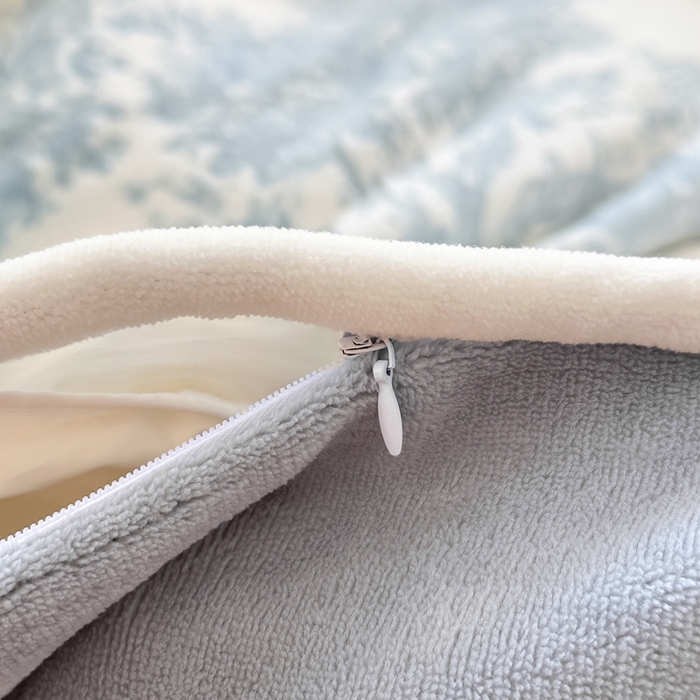 91家纺网 家纺一手货源 找家纺 （总）亿品家纺 2025新款八斤立体雕花牛奶绒四件套