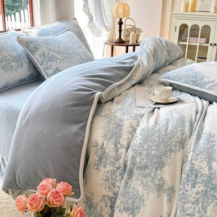 91家纺网 家纺一手货源 找家纺 （总）亿品家纺 2025新款八斤立体雕花牛奶绒四件套