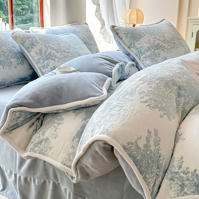 91家纺网 家纺一手货源 找家纺 （总）亿品家纺 2025新款八斤立体雕花牛奶绒四件套