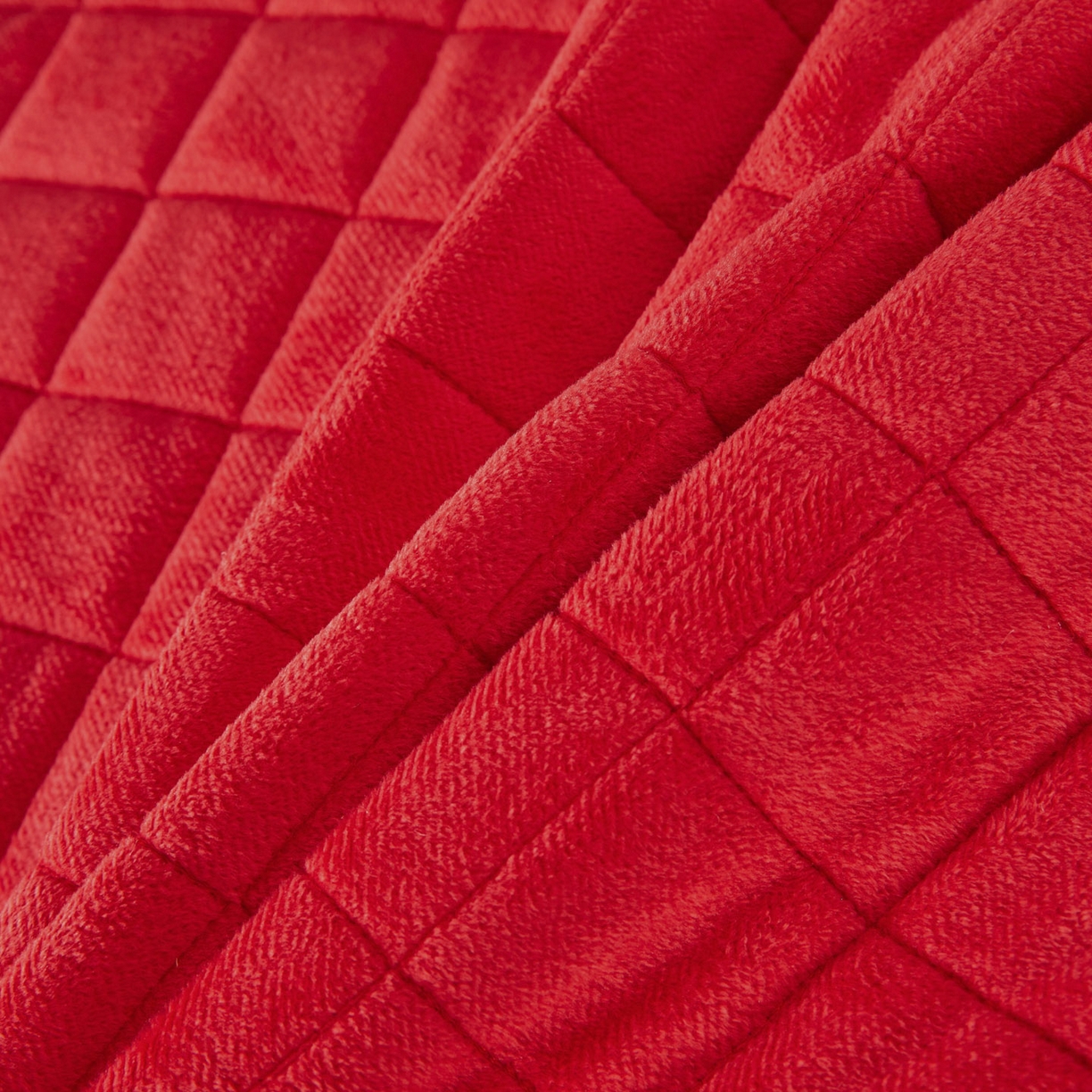 91家纺网 家纺一手货源 找家纺 恋尚 2025新款水晶绒保暖床裙三件套-梵蒂莎（床裙控价130起） 梵蒂莎-品红