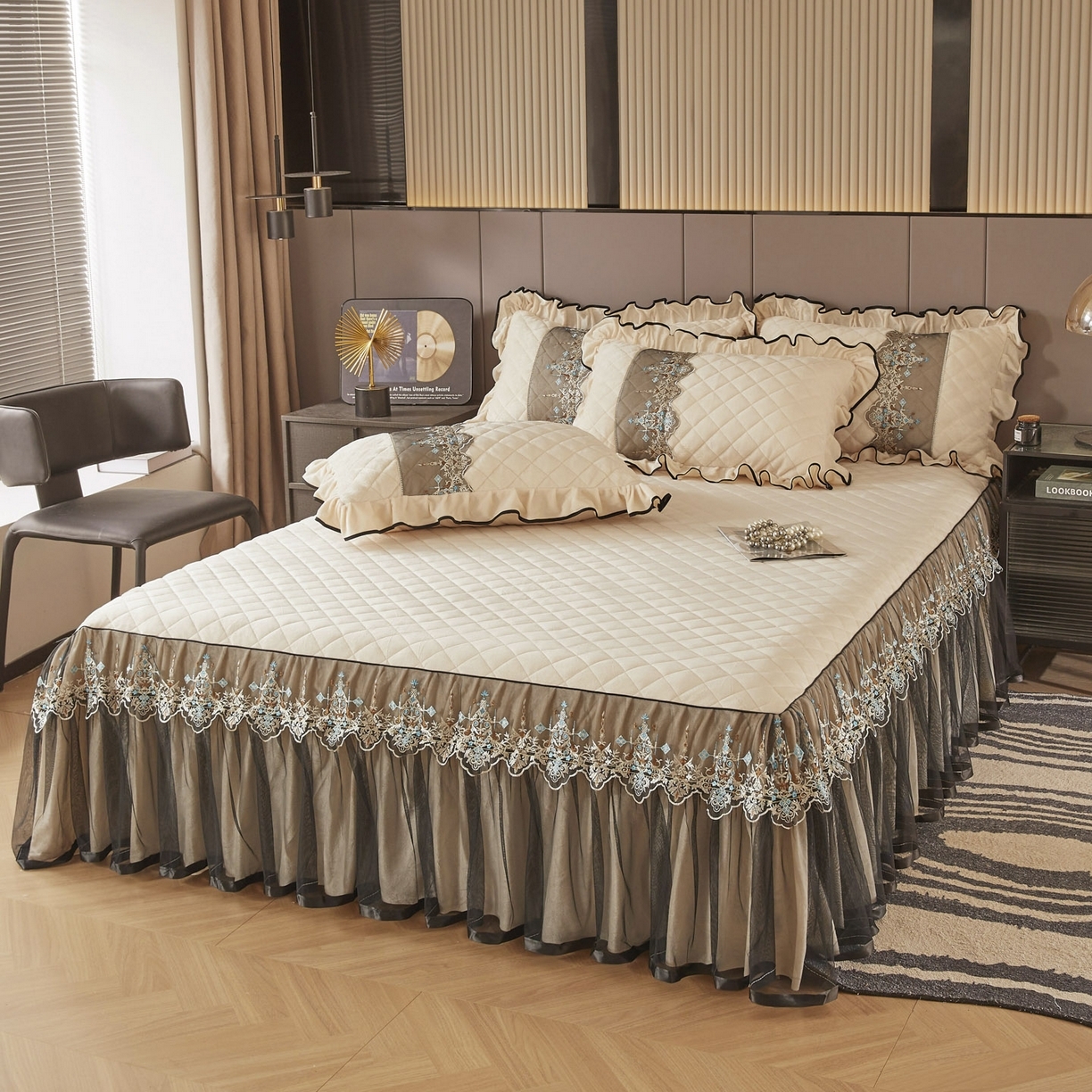 91家纺网 家纺一手货源 找家纺 （总）恋尚 2025新款水晶绒保暖床裙四件套-梵蒂莎（控价）