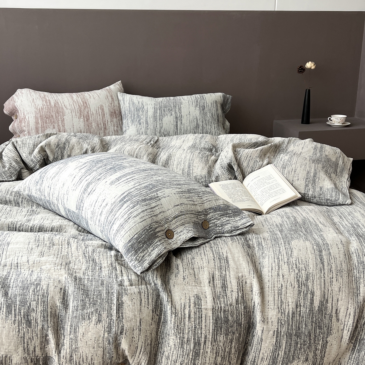 91家纺网 家纺一手货源 找家纺 （总）贝尔 2025新款简约10%亚麻90%棉加厚四件套