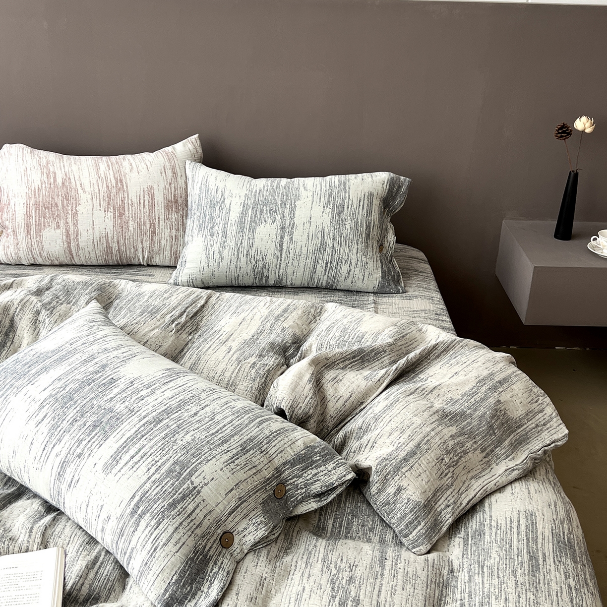 91家纺网 家纺一手货源 找家纺 （总）贝尔 2025新款简约10%亚麻90%棉加厚四件套