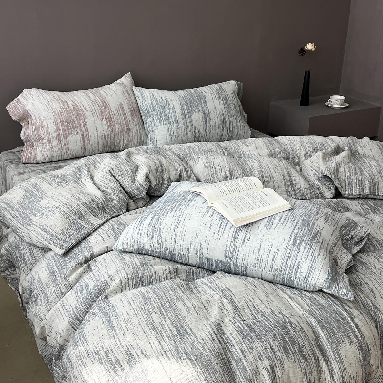 91家纺网 家纺一手货源 找家纺 （总）贝尔 2025新款简约10%亚麻90%棉加厚四件套