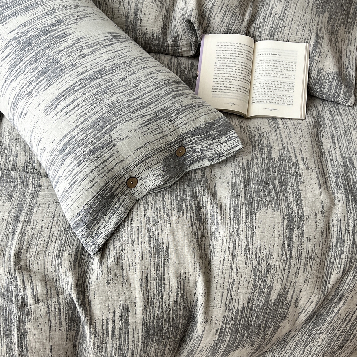 91家纺网 家纺一手货源 找家纺 贝尔 2025新款简约10%亚麻90%棉加厚四件套 蓝色