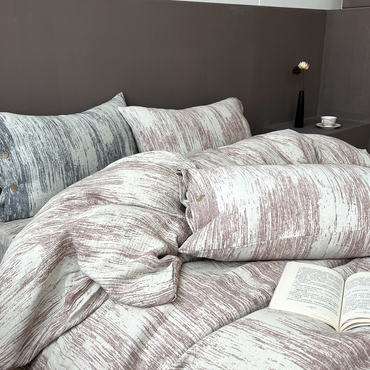 91家纺网 家纺一手货源 找家纺 贝尔 2025新款简约10%亚麻90%棉加厚四件套 粉色