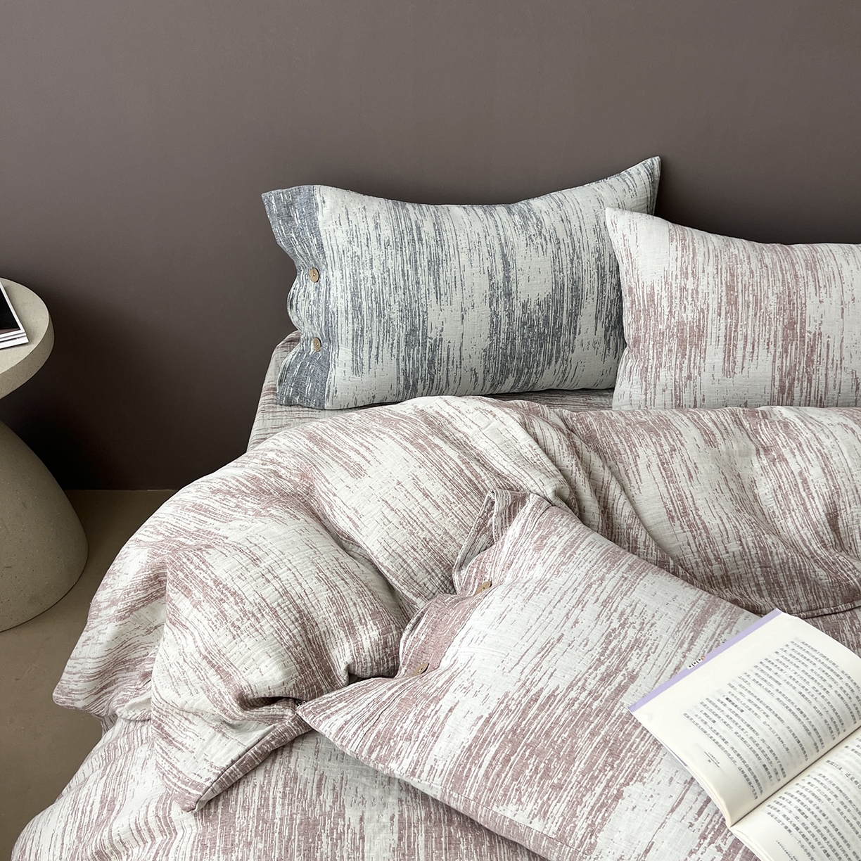 91家纺网 家纺一手货源 找家纺 贝尔 2025新款简约10%亚麻90%棉加厚四件套 粉色