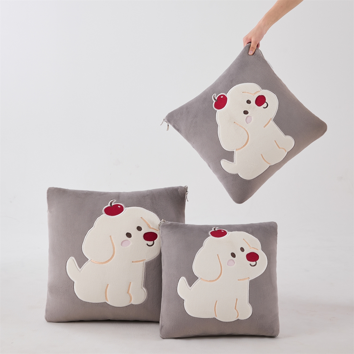 91家纺网 家纺一手货源 找家纺 哩哩熊2025抱枕被子两用加厚牛奶绒二合一汽车载枕头办公室午睡毯子冬天靠枕-樱桃小狗 樱桃小狗-深灰